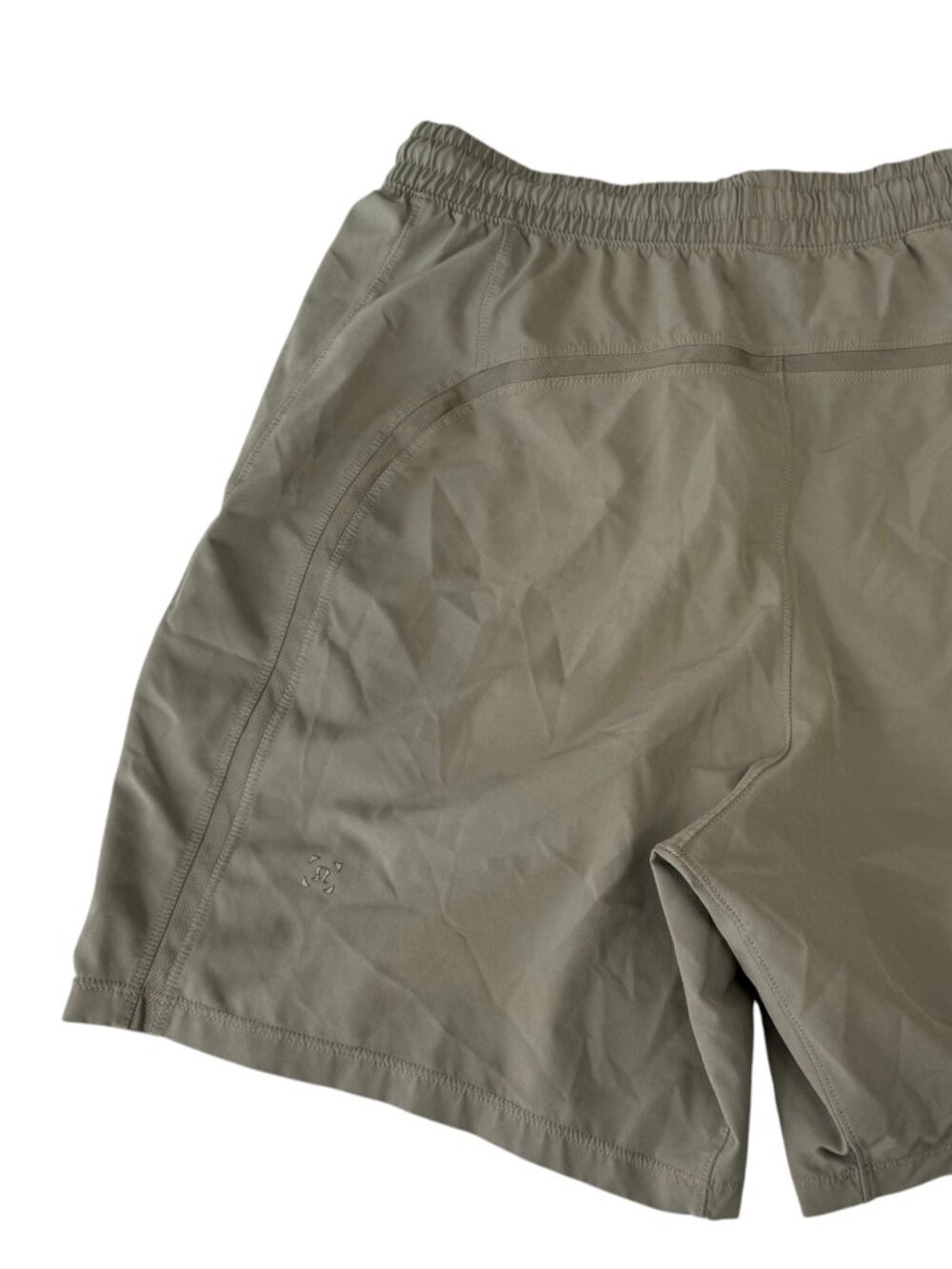 LULULEMON Gray Athletic Shorts. Size Men's Small. Elastic Waistband 7" Inseam